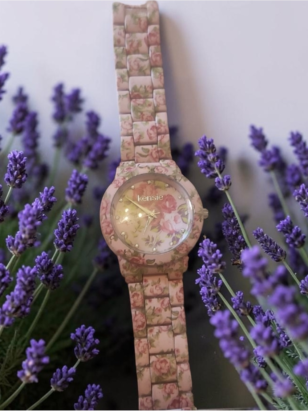 Kensie Pink Floral Resin Women's Watch with Rose Motif